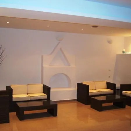 Giannoulaki فندق 4*