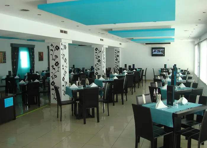 מלון Giannoulaki 4*