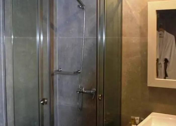 Giannoulaki מלון 4*