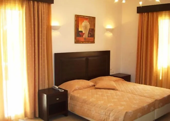 Giannoulaki Mykonos Town